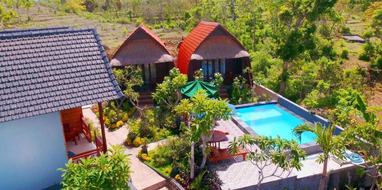 Agasta Villa Toyapakeh Exterior photo